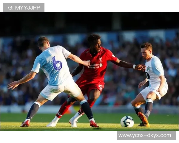 女王巡游与布莱克本的精彩对决分析与赛后点评 女王巡游与布莱克本的精彩对决分析与赛后点评