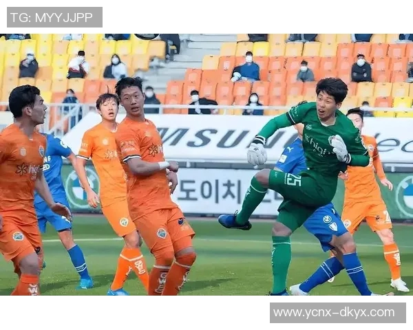 全北现代对阵江原FC精彩直播回顾与赛后分析尽在这里 全北现代对阵江原FC精彩直播回顾与赛后分析尽在这里