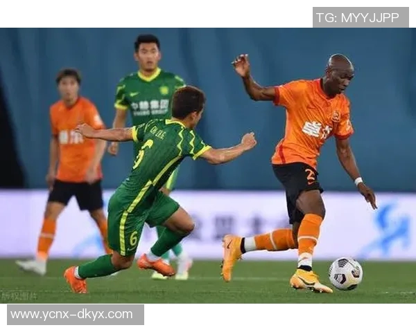 朗斯与波尔多激战正酣比分揭晓引发球迷热议 朗斯与波尔多激战正酣比分揭晓引发球迷热议